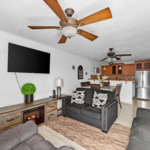  Holiday home Lupa Affordable Family